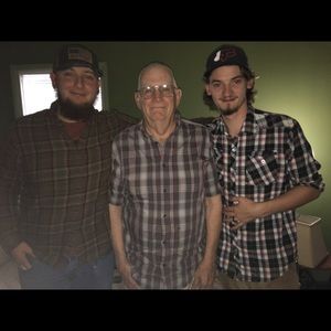 Meet your Posher, Seth